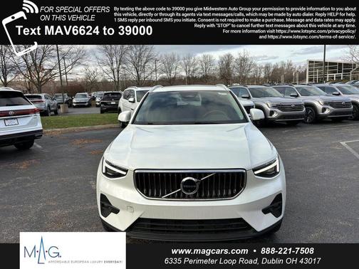 2025 Volvo XC40 B5 Plus Bright Theme