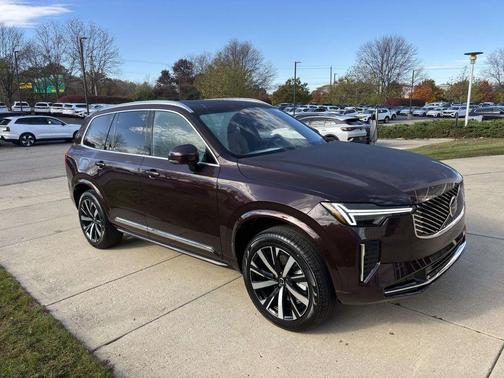 2026 Volvo XC90 B5 Core