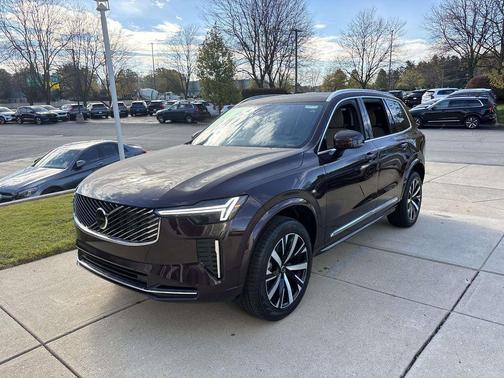 2026 Volvo XC90 B5 Core