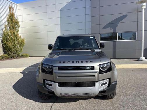 2025 Land Rover Defender 110 P300