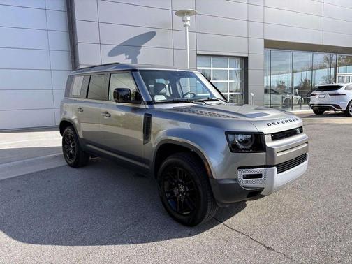 2025 Land Rover Defender 110 P300