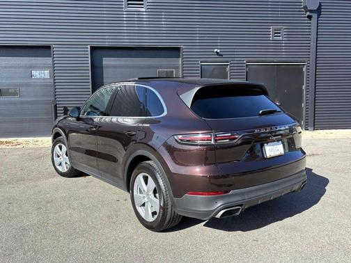 2022 Porsche Cayenne Cayenne