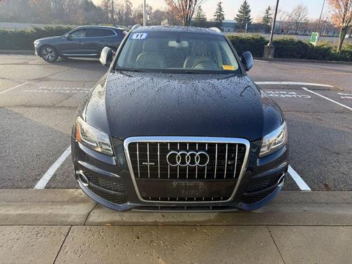 2011 Audi Q5 Premium Plus