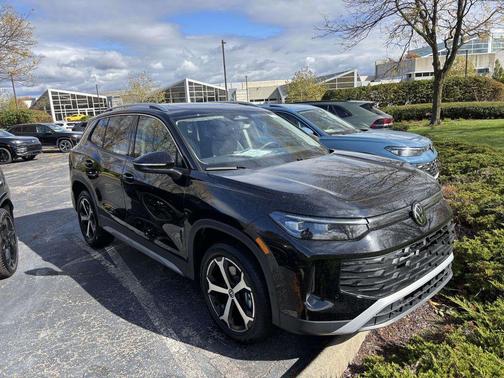 2025 Volkswagen Tiguan 2.0T SE 4MOTION