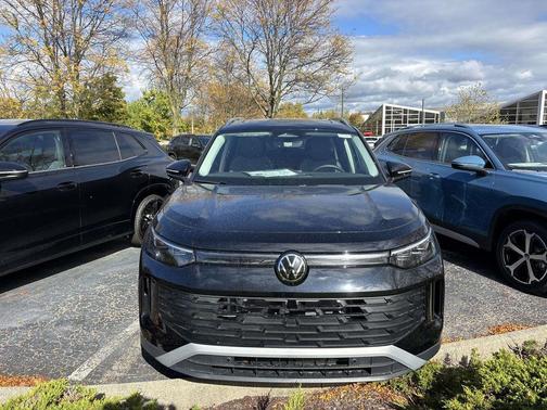 2025 Volkswagen Tiguan 2.0T SE 4MOTION