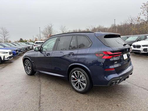 2026 BMW X5 M60i