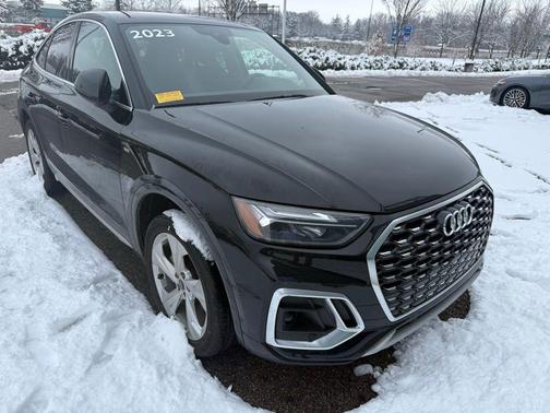 2023 Audi Q5 45 S line Premium Plus