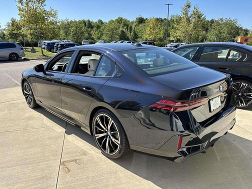 2026 BMW 550e 550e xDrive