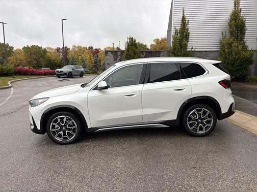 2025 BMW X1 xDrive28i