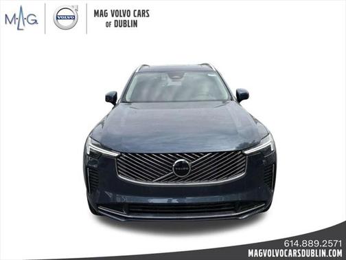 2025 Volvo XC90 B5 Core