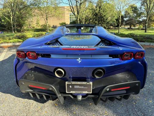 2024 Ferrari SF90 Spider Base