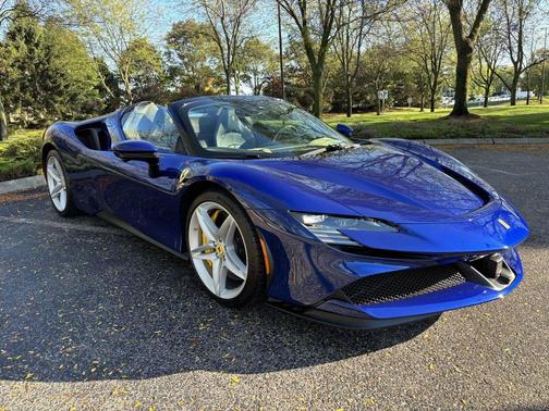 2024 Ferrari SF90 Spider Base