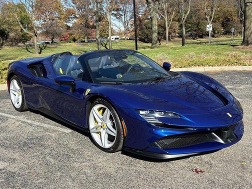 2024 Ferrari SF90 Spider Base