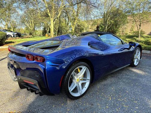 2024 Ferrari SF90 Spider Base