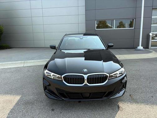 2025 BMW 330 i xDrive