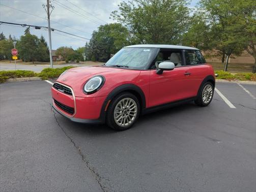 2025 MINI Hardtop Cooper