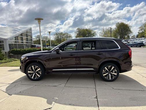 2026 Volvo XC90 B5 Core