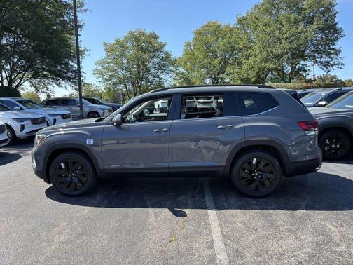 2026 Volkswagen Atlas 2.0T SE w/Technology 4MOTION