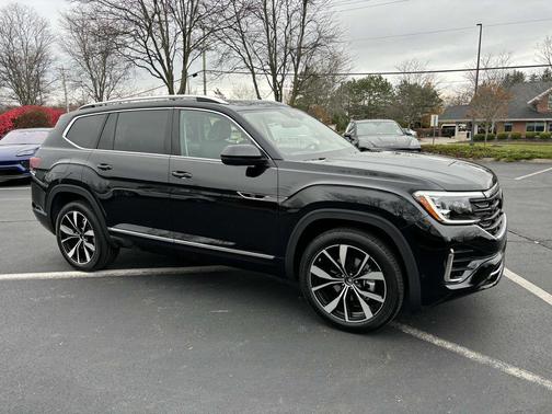 2025 Volkswagen Atlas Cross Sport 2.0T SEL Premium
