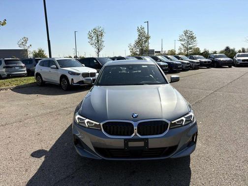 2025 BMW 330 i xDrive