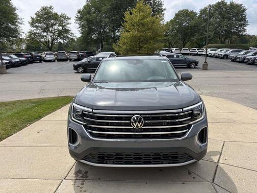 2026 Volkswagen Atlas 2.0T SE w/Technology 4MOTION