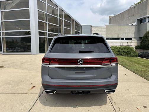 2026 Volkswagen Atlas 2.0T SE w/Technology 4MOTION