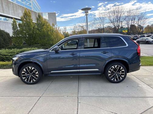 2026 Volvo XC90 B5 Plus 7-Seater