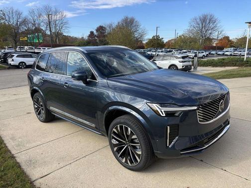 2026 Volvo XC90 B5 Plus 7-Seater