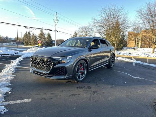 2025 Audi RS Q8 4.0T