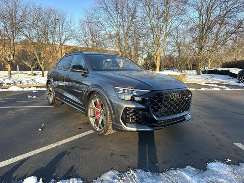 2025 Audi RS Q8 4.0T