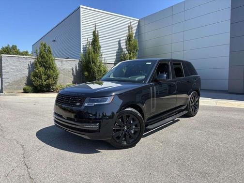 2025 Land Rover Range Rover P550e SE