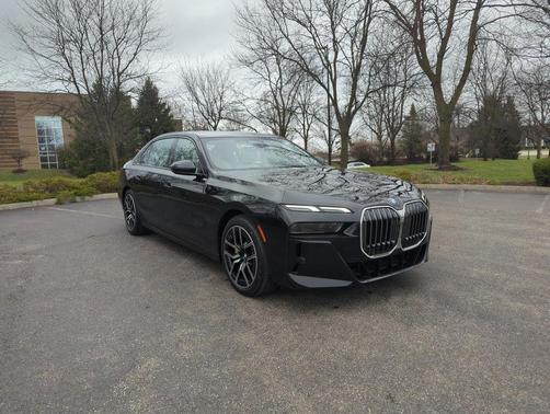 2025 BMW 760 i xDrive
