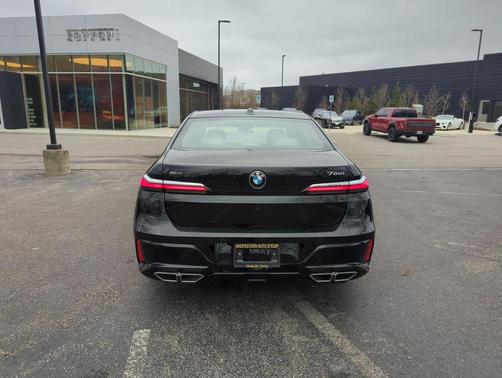 2025 BMW 760 i xDrive