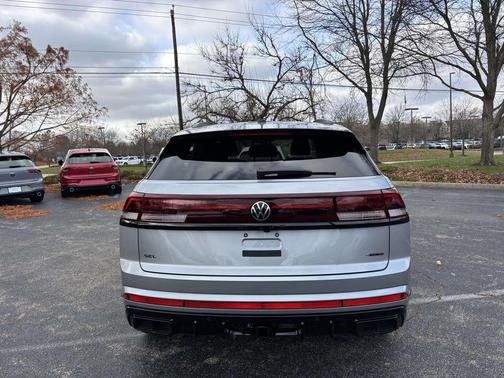 2026 Volkswagen Atlas Cross Sport 2.0T SEL