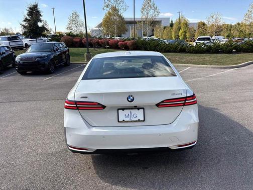 2025 BMW 540 i xDrive