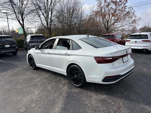 2026 Volkswagen Jetta 1.4T SE