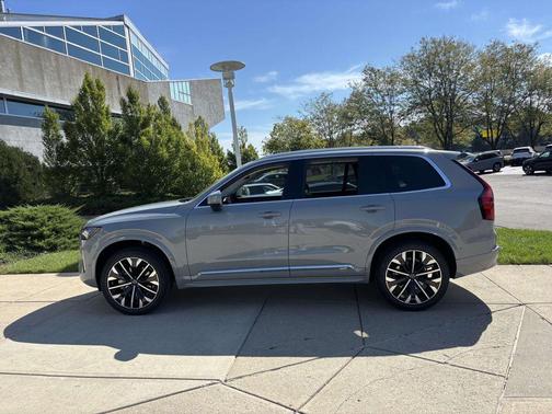 2026 Volvo XC90 B5 Ultra 6-Seater