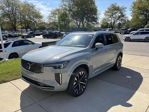 2026 Volvo XC90 B5 Ultra 6-Seater