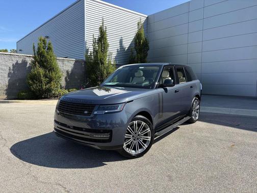 2025 Land Rover Range Rover P400 SE
