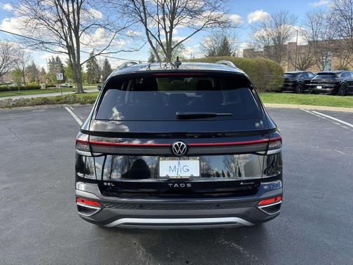 2025 Volkswagen Taos 1.5T SEL