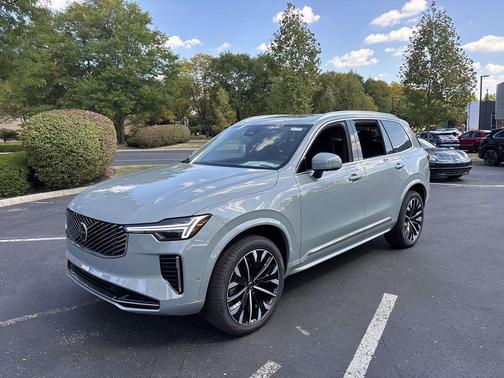 2026 Volvo XC90 B6 Plus 7-Seater