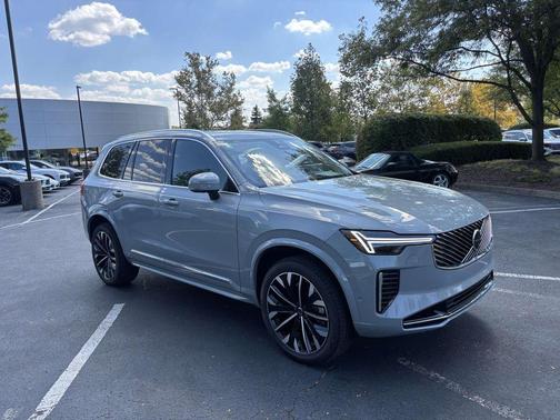 2026 Volvo XC90 B6 Plus 7-Seater