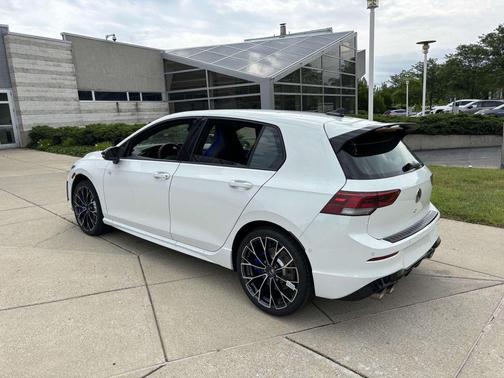 2025 Volkswagen Golf R 2.0T DSG