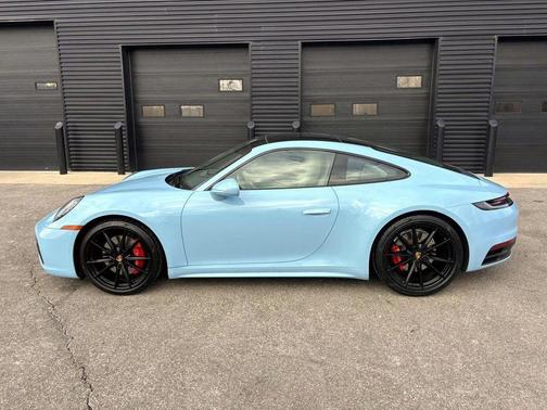 2024 Porsche 911 Carrera 4S