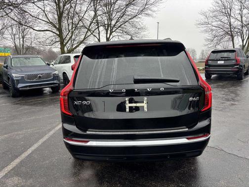 2026 Volvo XC90 Plus, B6 AWD Gas (mild hybrid), Gasoline, Bright, 7 Seats