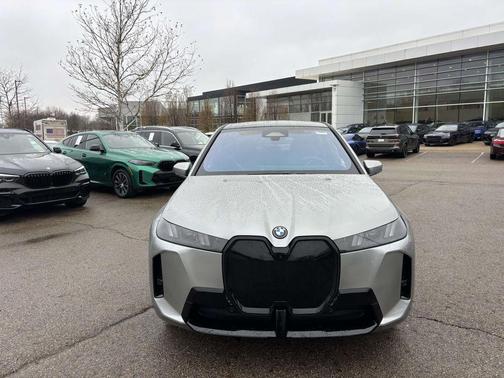 2026 BMW iX xDrive45