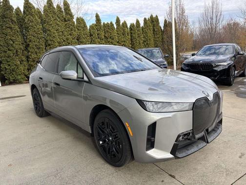 2026 BMW iX xDrive45