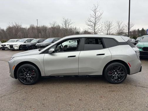 2026 BMW iX xDrive45