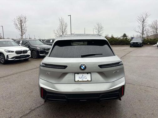 2026 BMW iX xDrive45