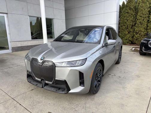 2026 BMW iX xDrive45